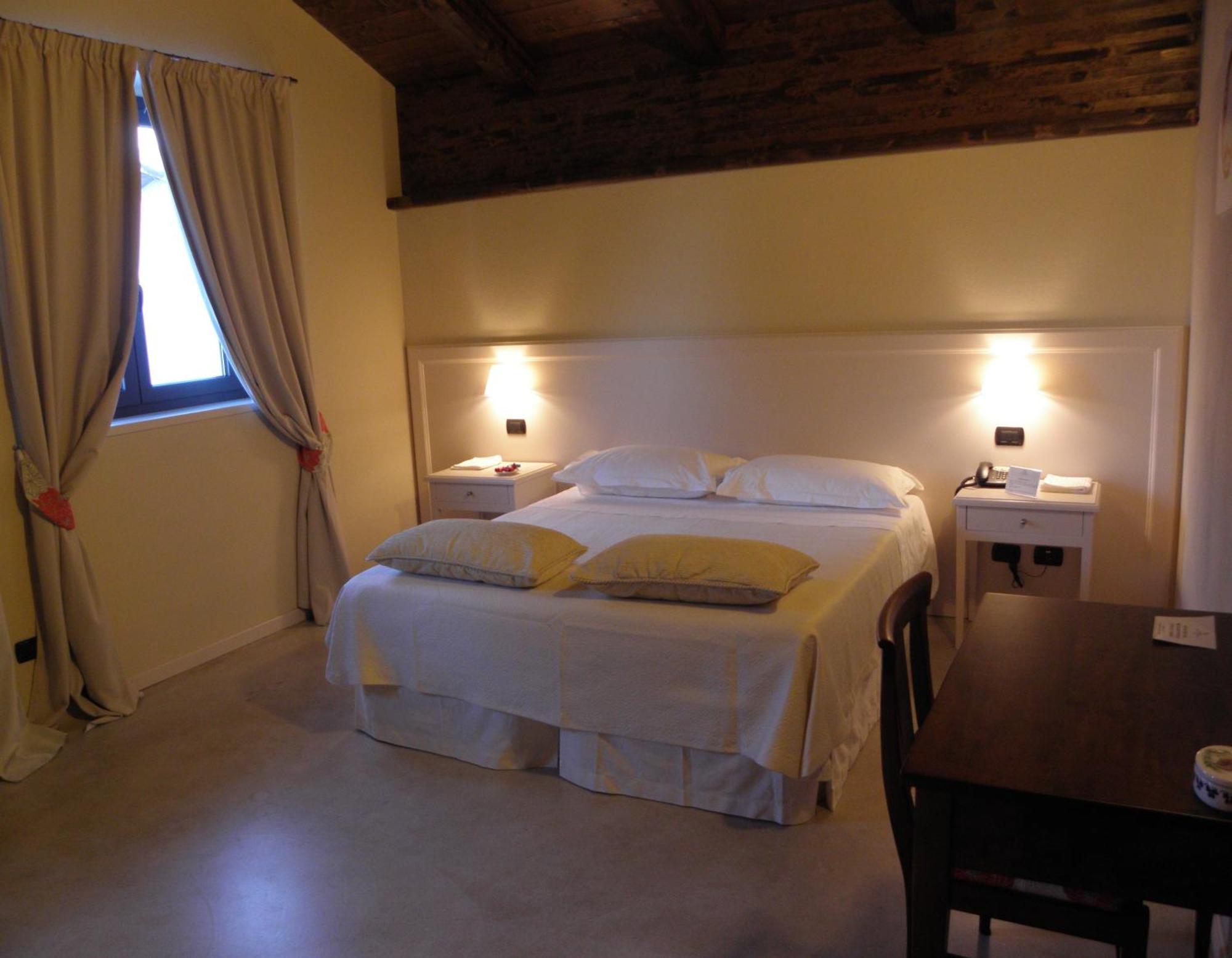 Albergo Della Ceramica Villanova Mondovi Room photo
